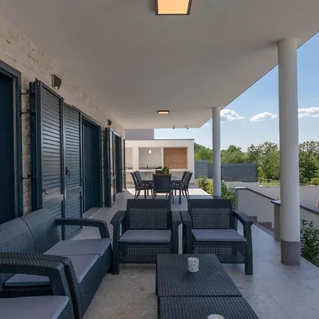 Althea Guest house *